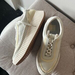 Dolce Vita Dolen Sneakers in White Leather